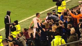 Hearts players repeat famous Pittodrie celebration with ecstatic fans