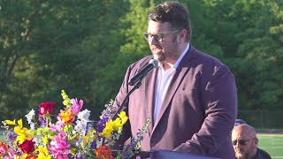 'Stand behind them in grief' - Opening introduction and prayer at Muscatine shooting vigil | RAW