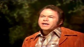 Roy Clark  -  Yesterday When I Was Young