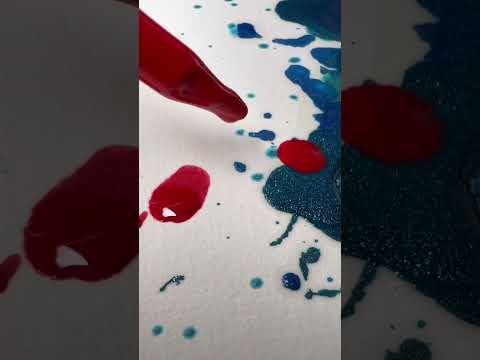 Can you use crayons for encaustic painting?