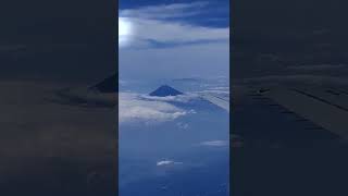 Mt. Fuji , Japan ( Itami Airport to Haneda Airport) 富士山 伊丹空港から羽田空港