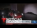 Tesla presenta su modelo de auto más económico | Noticiero | Noticias Telemundo