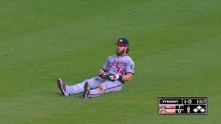 WSH@MIA: Harper slides to snag Aviles' liner