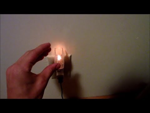 Electrokinesis on a light bulb (Night Light) Electrokinesis on a light bulb (Night Light)