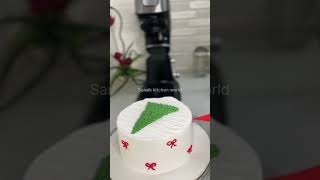 Christmas കേക്കിൽ ഒരു വെറൈറ്റി ഡിസൈൻ ചെയ്താലോ💕💁🏻‍♀️Christmas cake#christmascakedesign