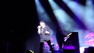 Toto - Caught In The Balance - Live Paris - 28/05/2015