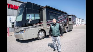 2013 Tiffin Phaeton 36 GH (17U221235)