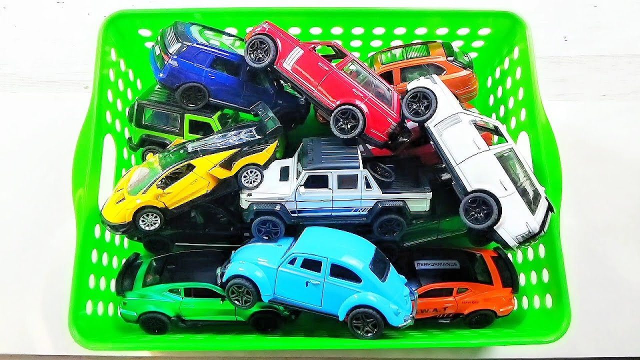 Box Full Of Car Models Bmw X7 Bmw I8 Rolls Royce Wraith Koenigsegg