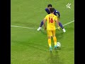 narrei assim o gol de eom ji sung no melhor estilo philippe coutinho. 🔥🔥🔥🔥