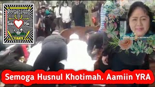 Prosesi Pemakaman Ibu Fanda Istri dari Ketua Umum PSHT Kangmas DR. Ir. H. Muhammad Taufiq. SH. MSc