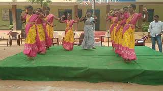 Alllalo Neerelo dance performance ZPHS Cheruvu Annaram 8th  students indipendent  celebration 2024.