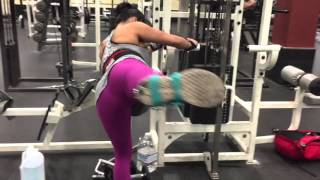 IFBB Bikini Pro Michelle Mein booty training