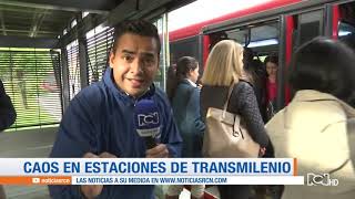 ¡Empujones y larga espera! así es la odisea de montar en Transmilenio