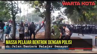 massa pelajar bentrok dengan polisi