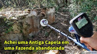 Encontrei uma antiga capela em uma fazenda abandonada