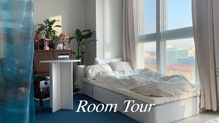 Designer's 10-pyeong officetel room tour with scenery