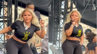 Lil Kim Goes Crazy On Lovers & Friends Stage With "The Jump Off"