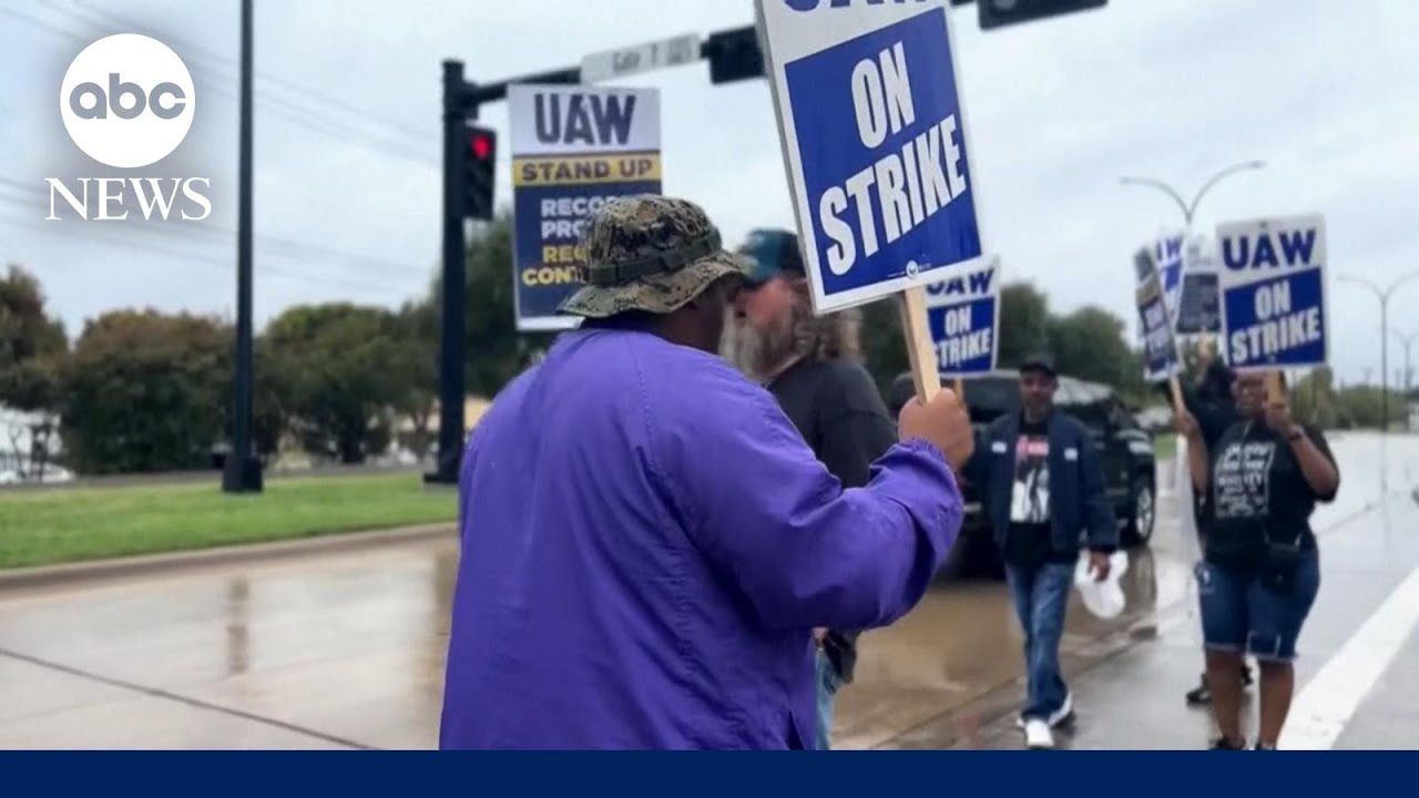 United Auto Workers Reach Tentative Deal With Stellantis L GMA - YouTube