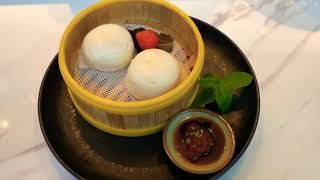 Creamy Custard Buns 奶黄包