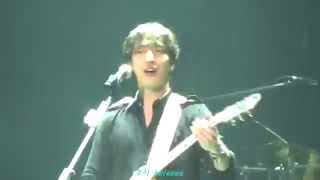 151025 CNBLUE Come Together in Seoul - Holiday + Catch Me (정용화 Yonghwa focus)