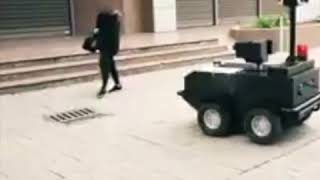 روبوت الحراسة v🤖 P-GUARD 👮‍♀️ في بالك بالحجر الصحي ؟ 🦠😷