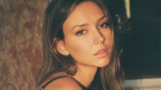 Rachel Cook 🔥 Rare G-Strlng & Bikini Photos Leave Nothing to Imagination