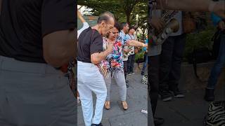 Bailes con sabor #cumbia #elsalvador #plazalibertad