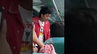 Riteish Deshmukh dances to Akshay Kumar's tunes in the Housefull 4 promotional train