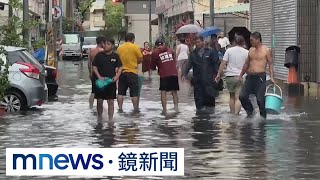 高雄雨彈狂炸！　前鎮、仁武家門前變小河｜#鏡新聞