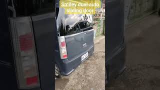 Smiley wagon mini van