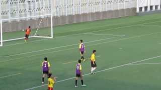 景嶺vs胡兆熾(2013.11.7.D3學界足球甲組)片段7之入球0:1(笠死)