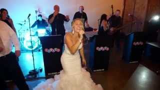 The bride sings Don't Stop Believing at her own wedding// Dave Thomas, ASC- All Set Creations