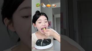 Mukbang with Quyhn Truong 🥡🥢#trending #food #mukbang #shorts #viral #xuhuong