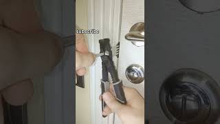 Really useful lifehack for a door in the lock is broken #diy#shorts #tips#tipsdoor#trick#useful#hack