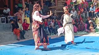 Pani Ri Tanki Pahadi Song || Beautiful Girl's Dance||