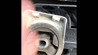 How to replace rear middle engine mount smart  fortwo 450 1998/2007 petrol the easy way