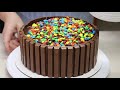 easy kit kat cake with m u0026m s