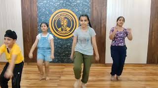 Jhoomer Dance | Vanjhali vaja | Amrinder Gill | Angrej Movie | First Performance By Students