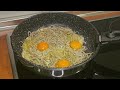 cómo hacer una deliciosa receta de gulas con huevos en la sartén