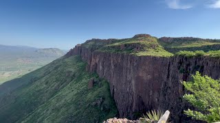 De pasadita por la Cruz Diablo, arriba de Huásabas, Sonora. Tienes que visitarla.