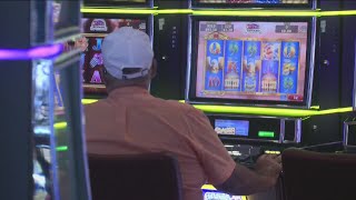 Iowa House lawmakers advance 5-year casino moratorium proposal