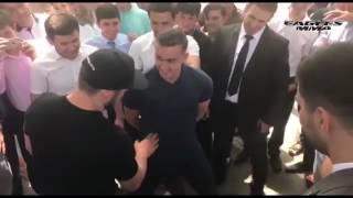 Fan asks Khabib to punch him