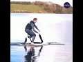 哇！有水上腳踏車太讚了！wow it s great to have a water bike 分享重要的視訊share important videos