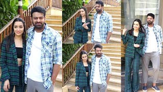 See Shraddha Kapoor & Prabhas Lovely Chemistry Like A Real Life Couple @ SAAHO Promotions