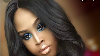 Blue make up oo laga wareestay siduu ku noqday qaniiska iyo arimo badan oo uu ka hadlay……