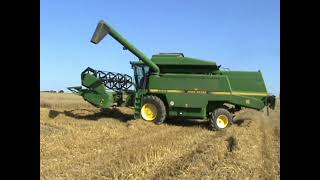 JOHN DEERE 2264 AND 2066 COMBINES