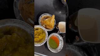 Chai samosa aur chatni ke sath aalu ki sabji is my favourite snack || samosa lover #chai #samosa