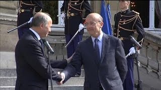 Passation de pouvoirs entre Juppé et Fabius