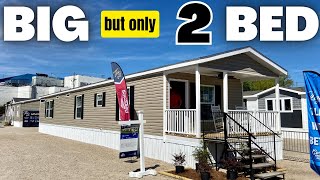 WOW, it's a BIG single wide mobile home but only 2 bedrooms! Prefab House Tour