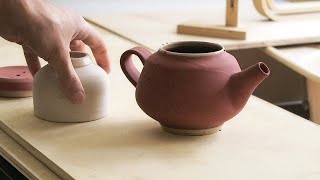 glazing a teapot